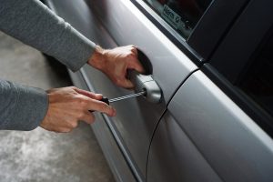 Policjanci zdradzają 7 prawd o kradzieży samochodów